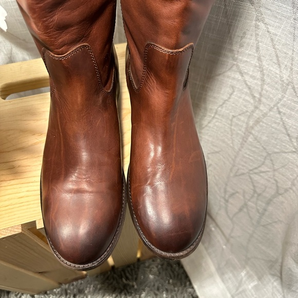 Frye Melissa Button 2 Tall Leather Boots~ Size 7.5 NWOT - Picture 8 of 14